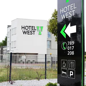 Szálloda West - Airport